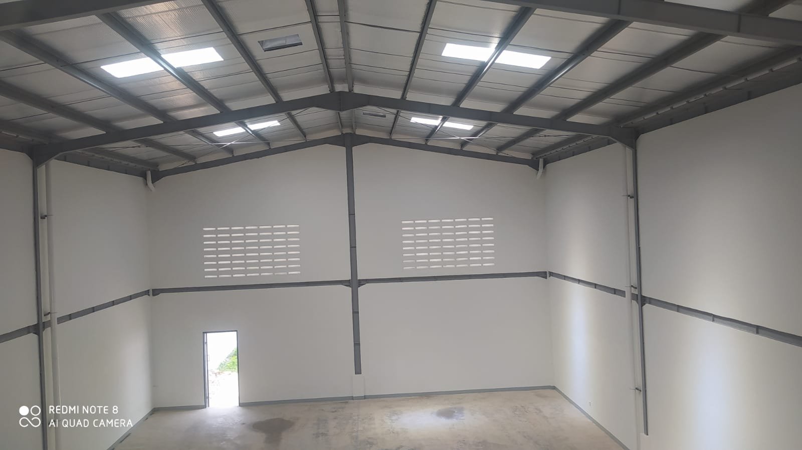 [URGENT SALE!] PABRIK/GUDANG SUPER BESAR DI JABABEKA CIKARANG – HARUS TERJUAL SEGERA!